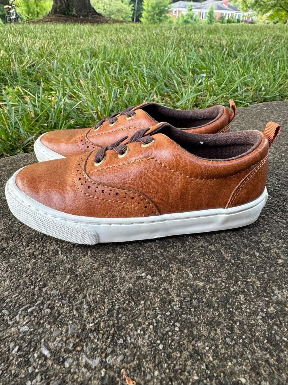 Old Navy Brown Kids Dress Shoes Toddler 8 Church Shoes Sneakers Casual